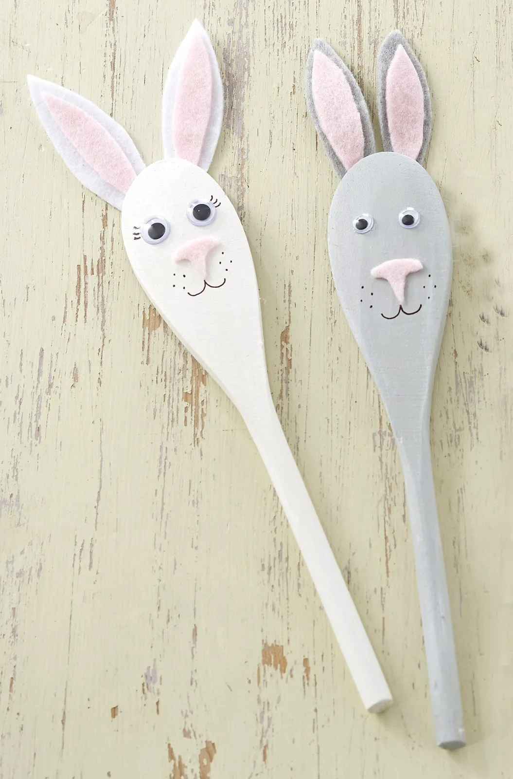 wooden spoon bunny puppet craft