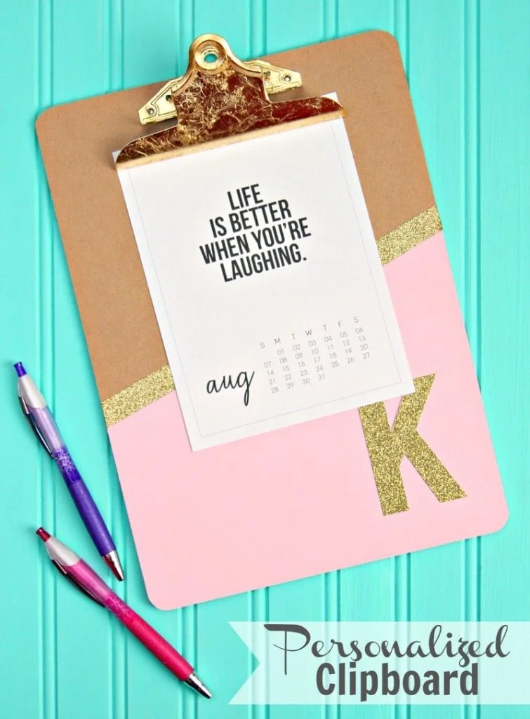 DIY personalized clipboards. Gift idea for Teacher Appreciation Week. This site has some great teacher gift ideas.