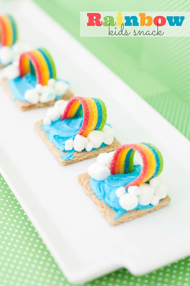 Rainbow Party Ideas, adorable graham cracker rainbow treat for rainbow party