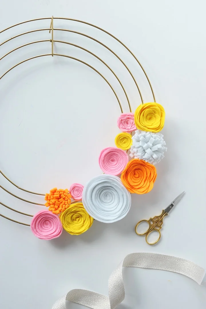 DIY Spring Felt Flower Wreath