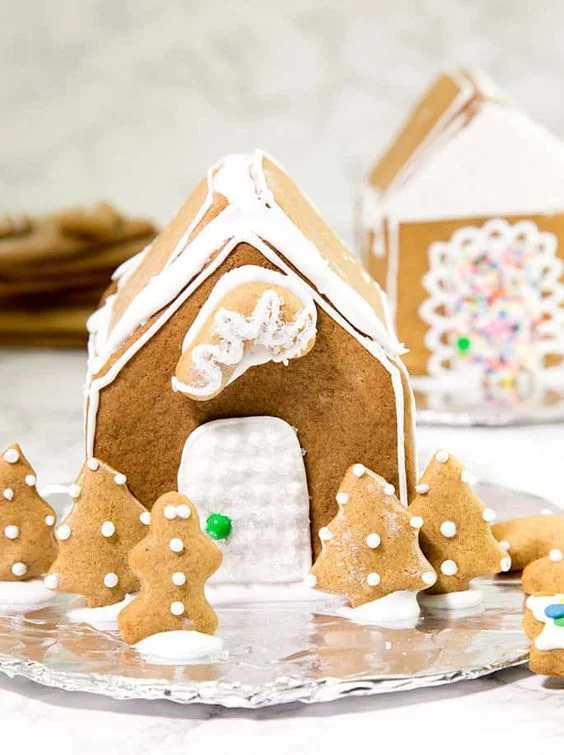 Recipe for gluten free gingerbread house. #GlutenFree #GingerbreadHouse #DIYChristmas