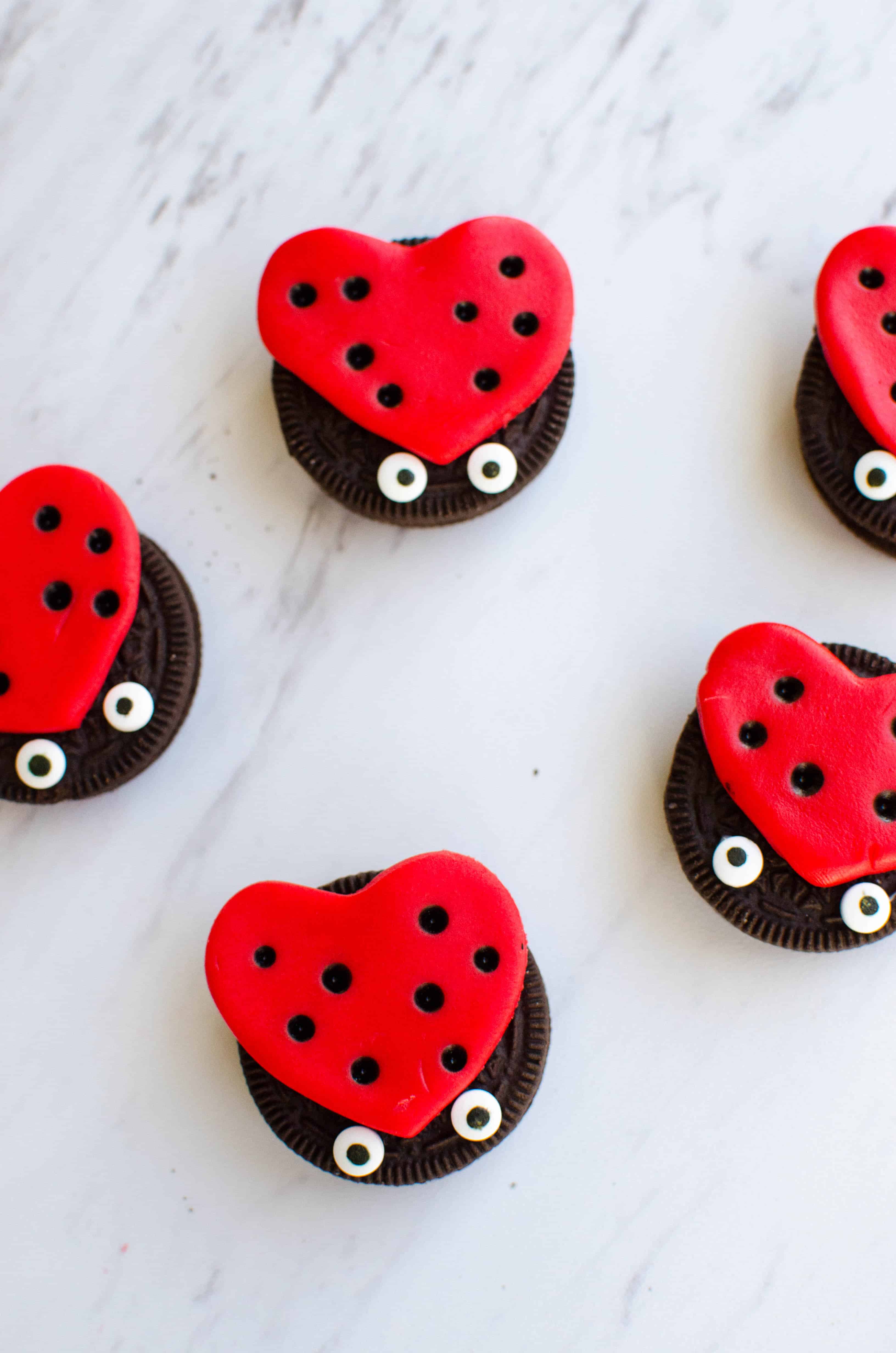 valentines day oreo love bugs