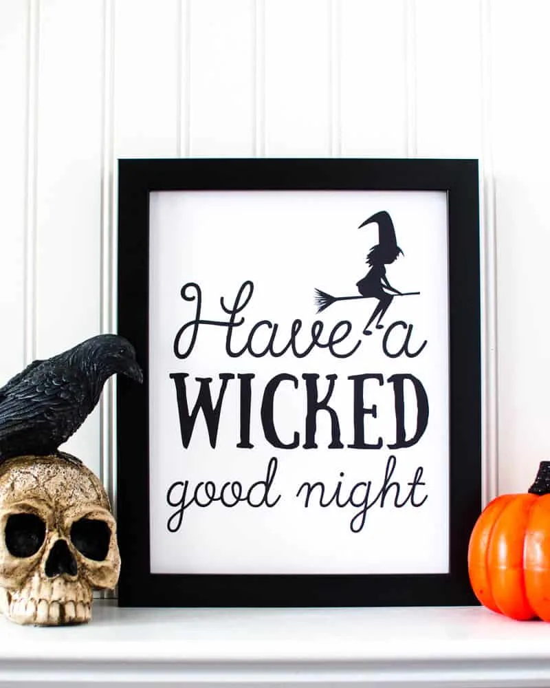 Halloween printable wall art: Grab this free set of 8X10 Halloween art prints. Perfect for Halloween decorating on a budget! #halloween #halloweendecor #halloweenwallart #halloweenprintables #freeprintables #wicked #funlovingfamilies