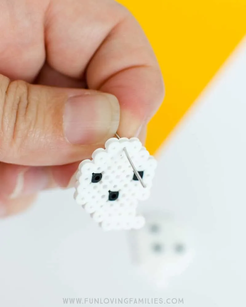 Make cute Halloween Perler bead earrings! Click through for the details.