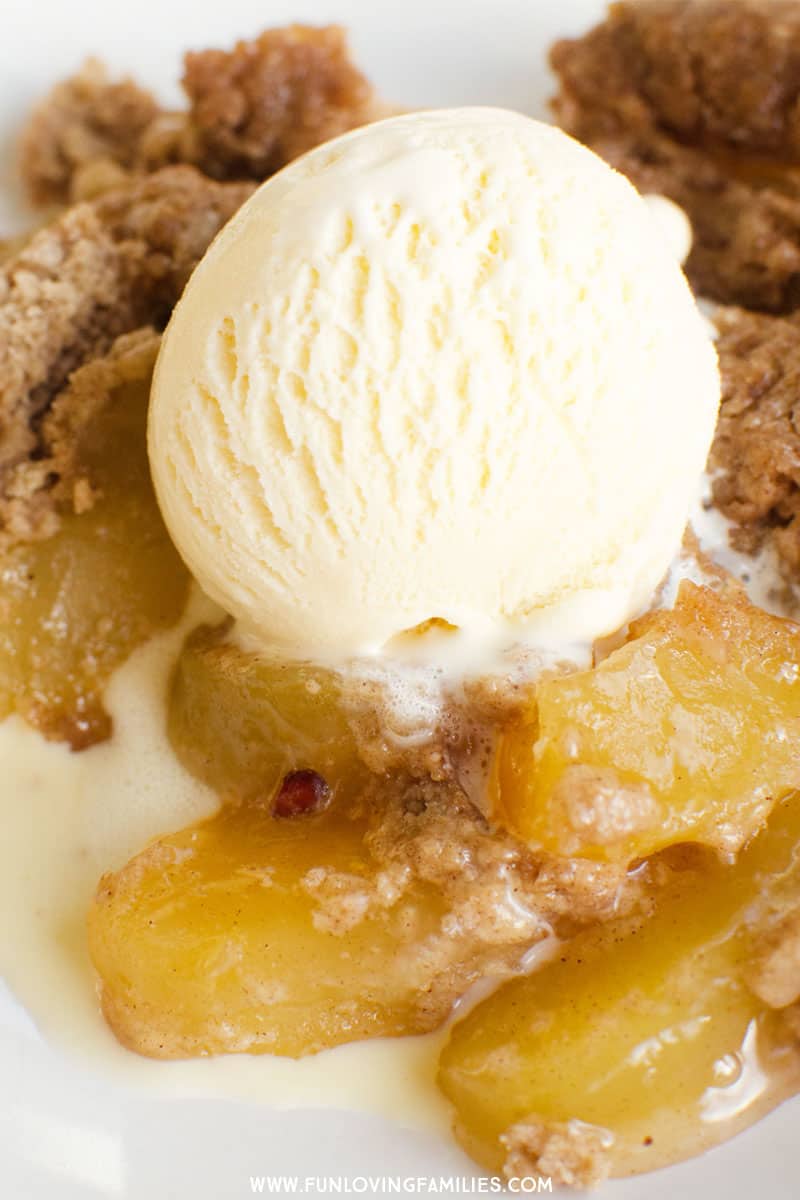 Easy apple spice dump cake, Instant Pot recipe. This is the easiest Instant Pot dessert I've found, and it's delicous with a scoop of ice cream. The apple spice is perfect for Fall! #falldessert #instantpotdessert #instantpotdumpcake #dumpcakerecipe #appledessert #applerecipe #appledumpcake #easyinstantpotrecipe #pressurecookerdessert