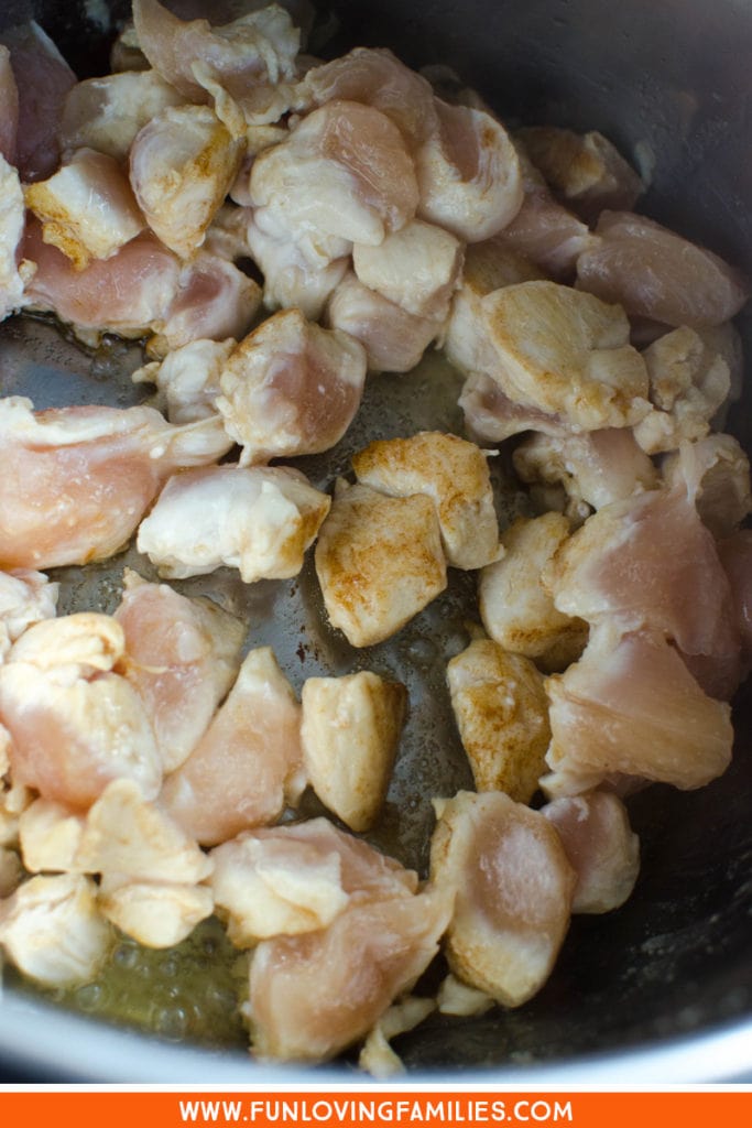 How to make chicken and pasta in your Instant Pot for super-easy weeknight dinners. #easydinner #instantpot #chicken