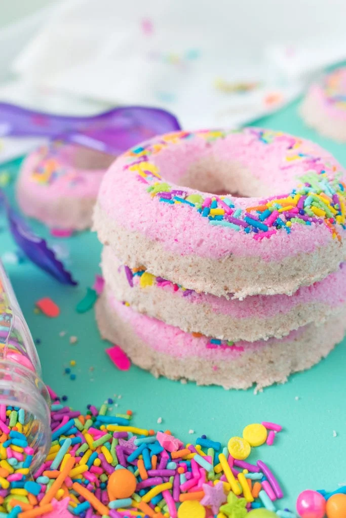 bath fizzy shaped like a donut