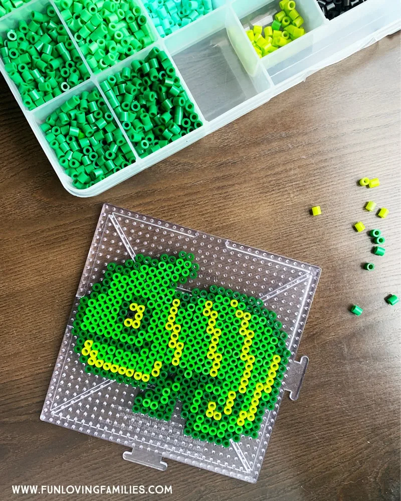 green chameleon melty bead craft