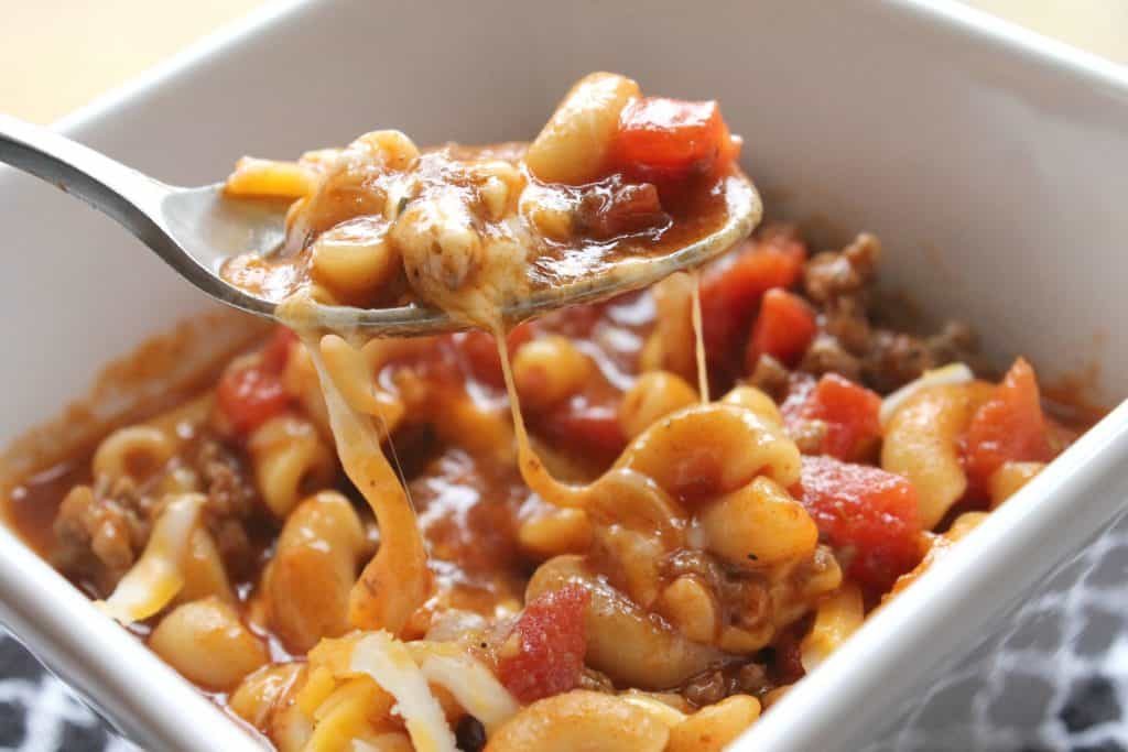 cheesy chili mac