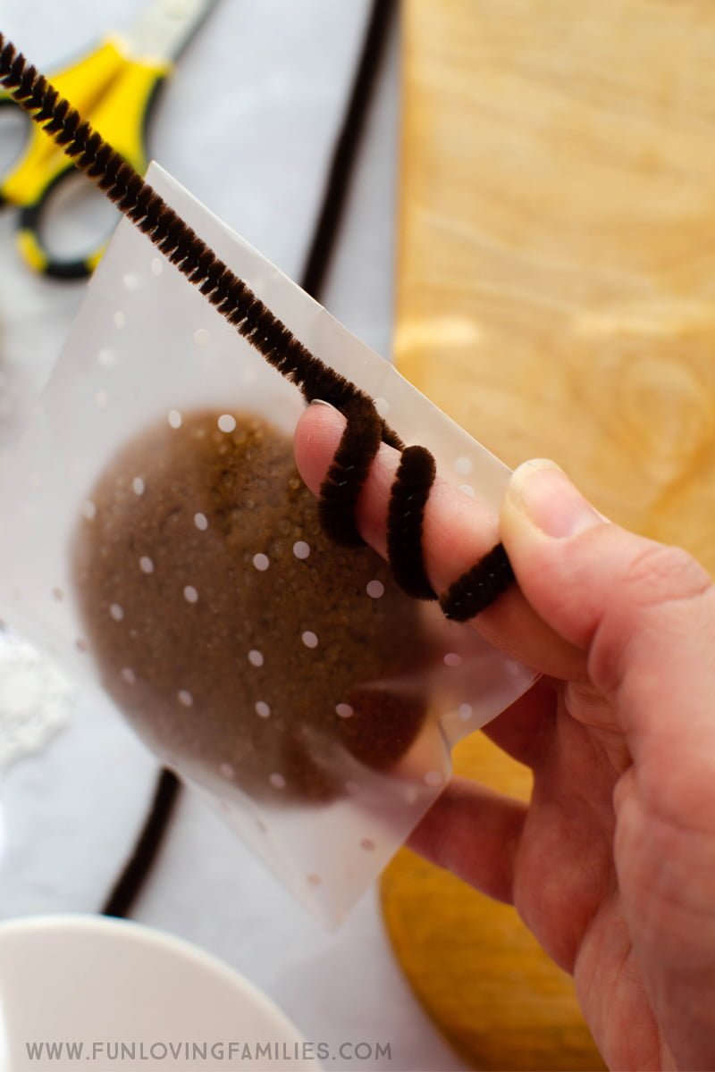 making reindeer antlers for cookie treat bag