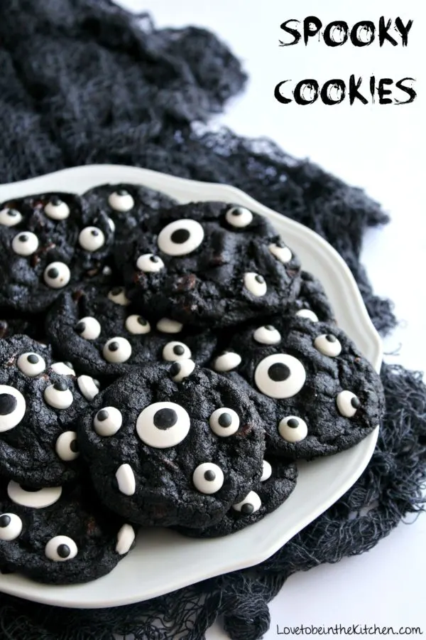 dark chocolate eyeball halloween cookies