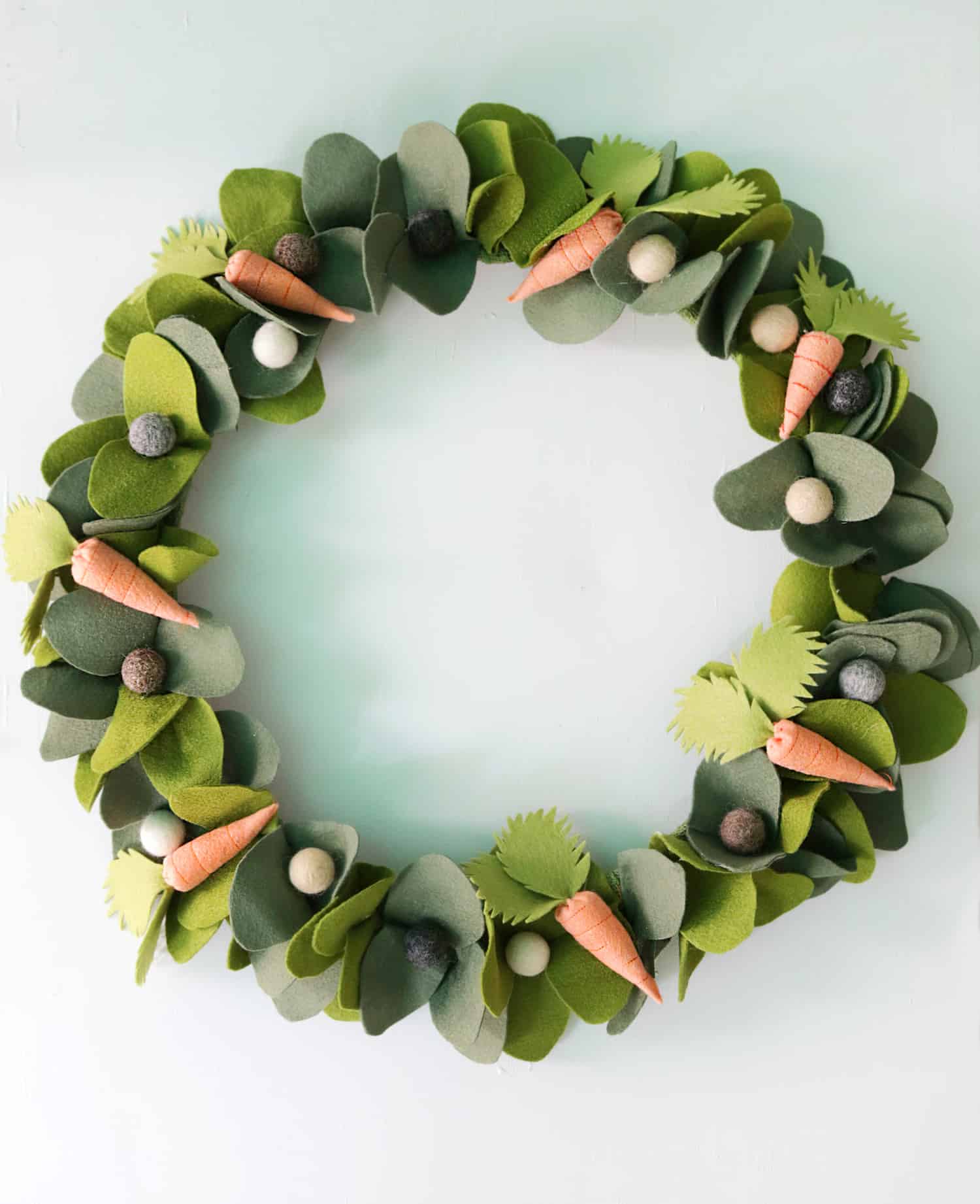 DIY Felt Spring Wreath 