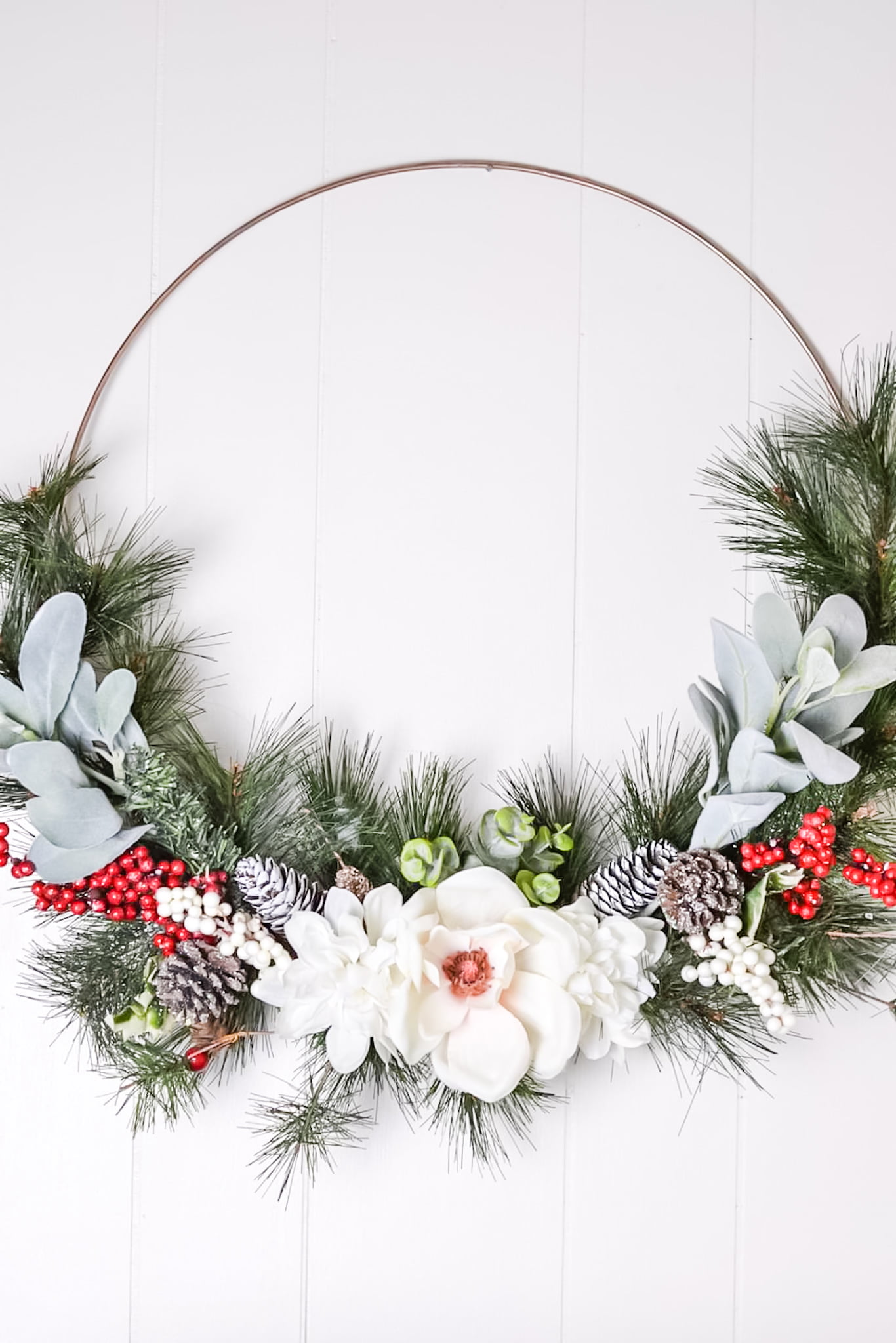 DIY Modern Hoop Wreath For Christmas