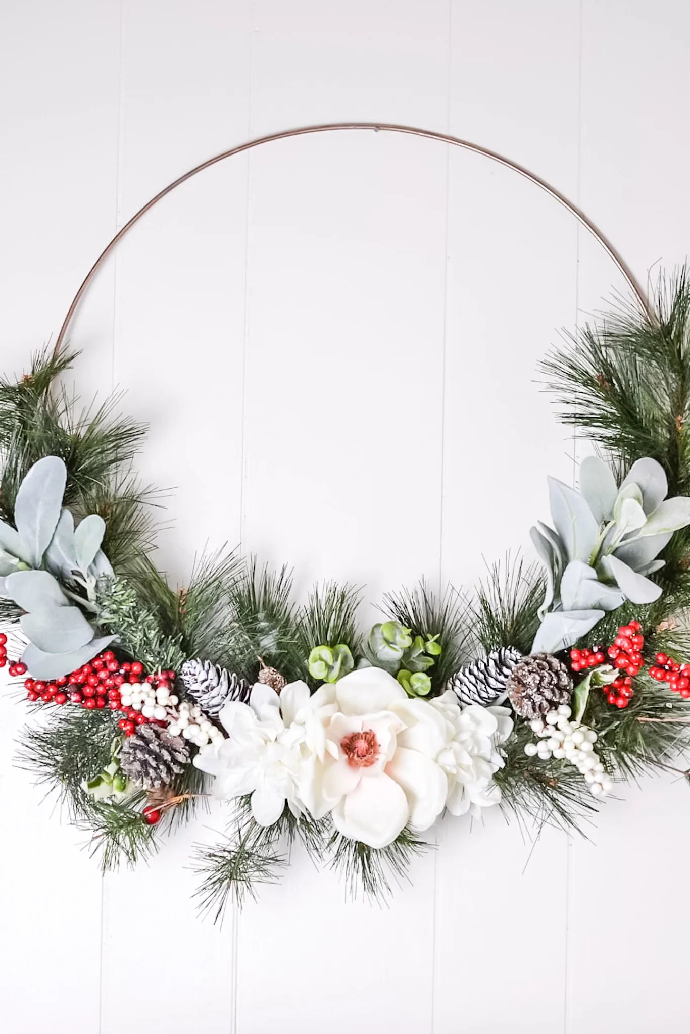 DIY Modern Hoop Wreath For Christmas