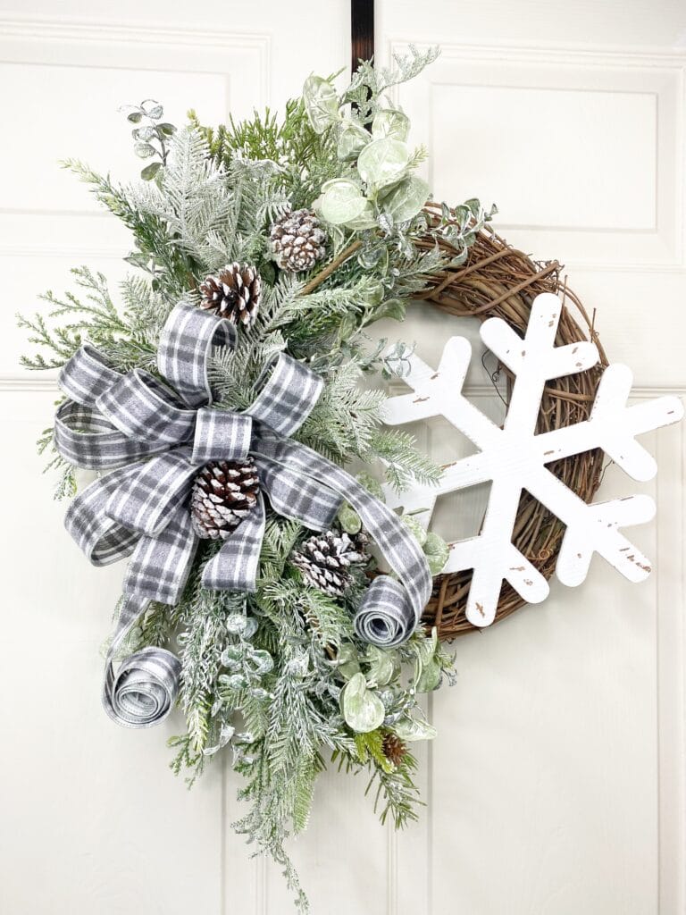 Winter Grapevine Snowflake Wreath