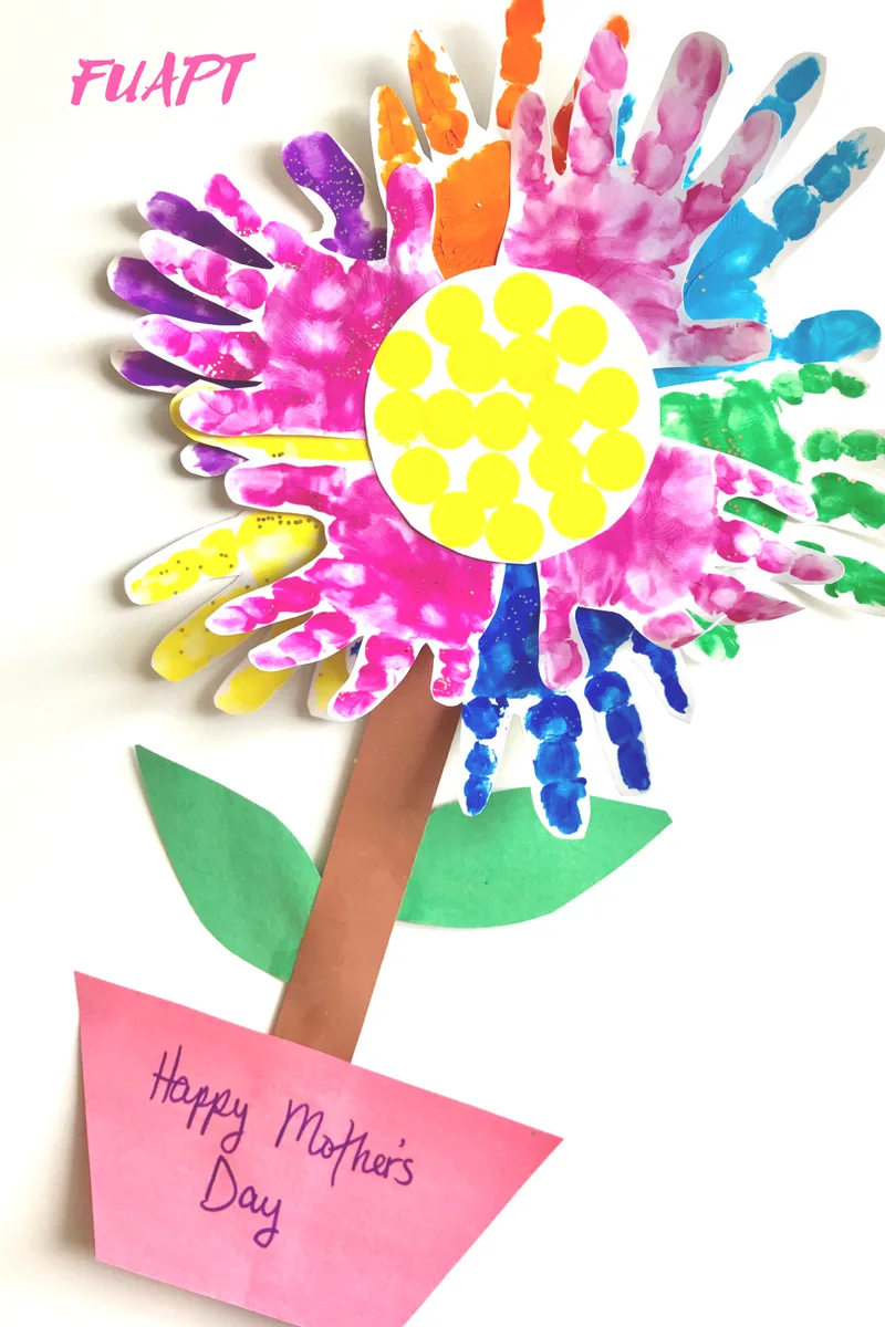 Paper Plate Handprint Mother’s Day Card