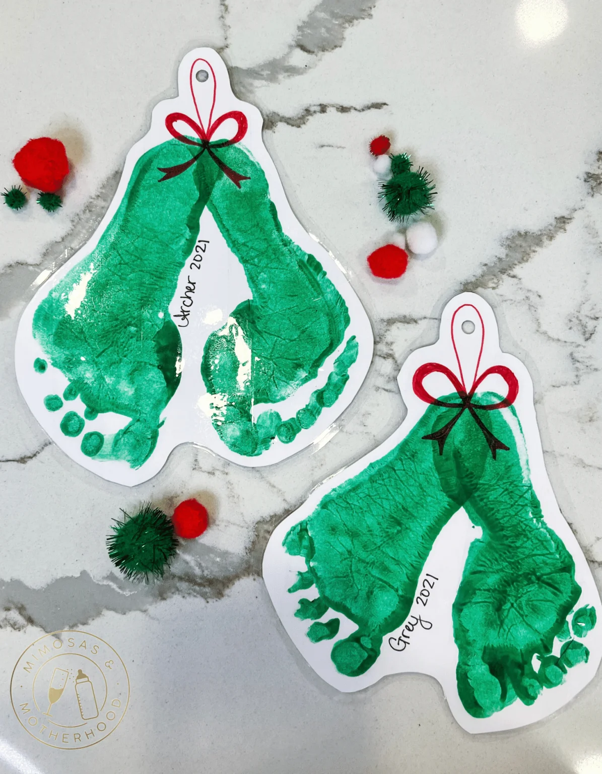 Mistletoes Easy Christmas Footprint Craft