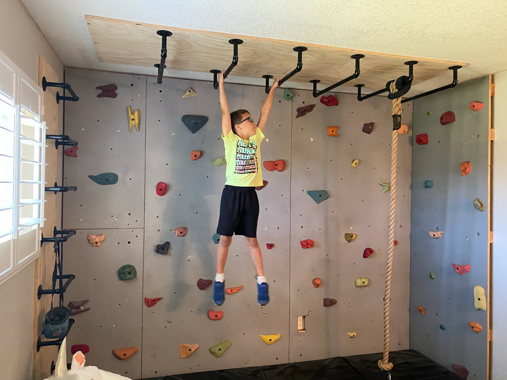 Monkey Bars Indoor DIY Guide