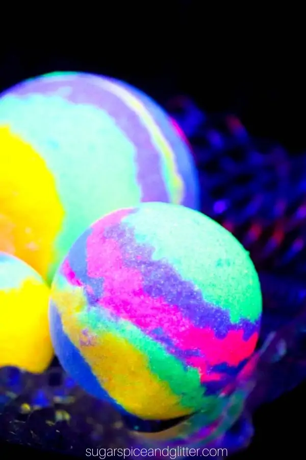 Glow In The Dark Bath Bombs