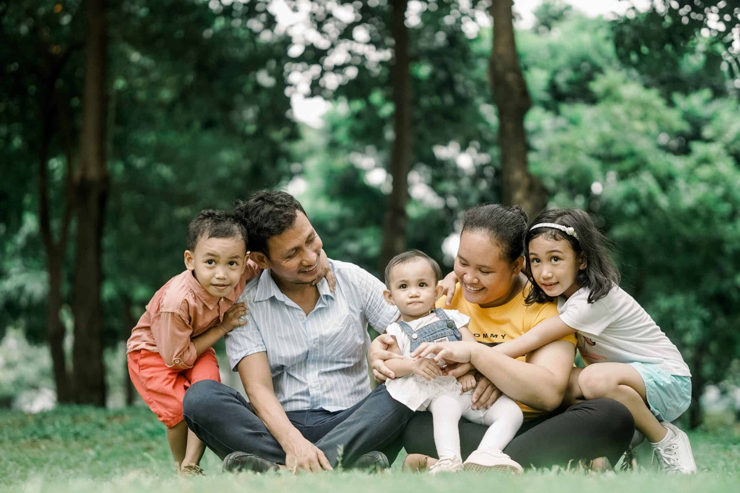 9 Overlooked Advantages of Having a Big Family