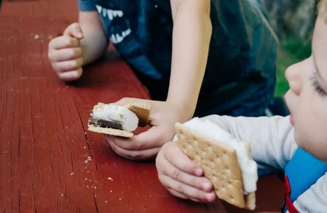 Eating smores